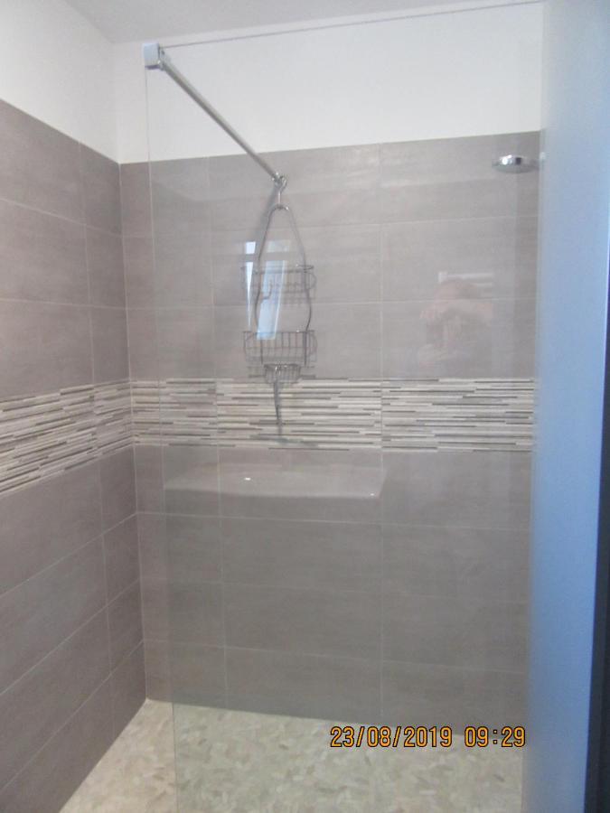 Location Les Bains 15 Personnes Holiday home La Bree-les-Bains